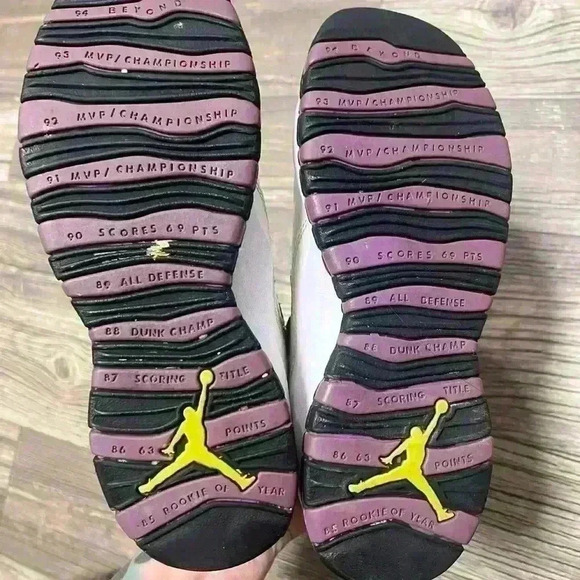 Jordan retro 10s size 5y in great condition - Picture 4 of 4
